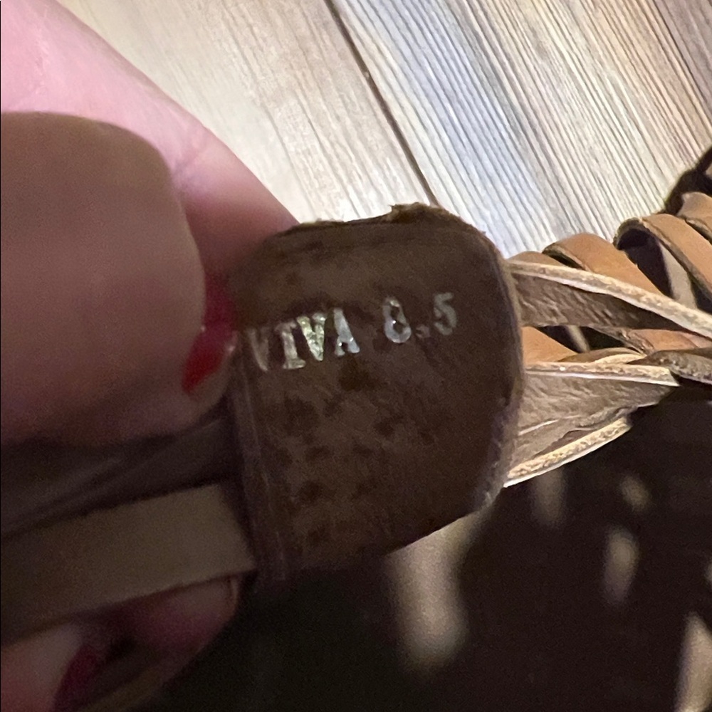 Chocolat Blu Viva Woven Leather Sandals in Camel Brown Size 8.5 - Picture 9 of 9